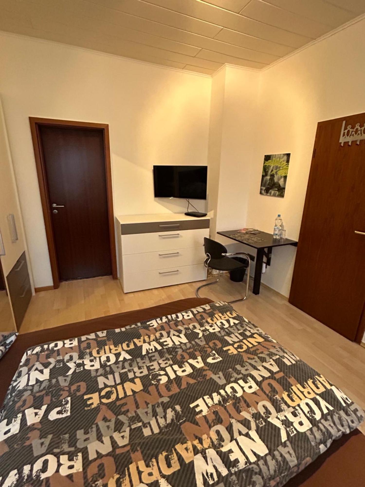 Privatzimmer Haus Gruenewald Solingen Zewnętrze zdjęcie